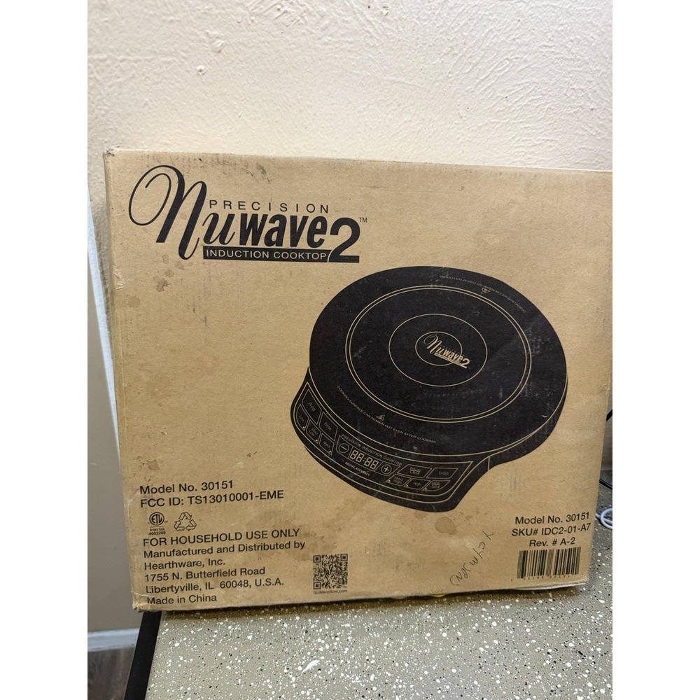 NuWave Precision 2 Induction Cook Top, With Matching Case And Manuals/DVDs